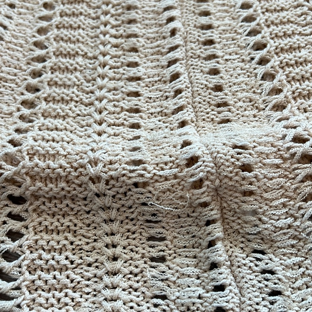 Universal Thread Sweater - Picture 9 of 10